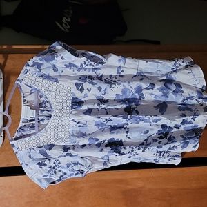 Short sleeve top